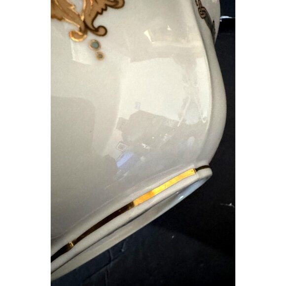 Lenox Vintage Ivory & Gold Scalloped Serving Bowl With Ornate Green & Gold Trim - Picture 8 of 9